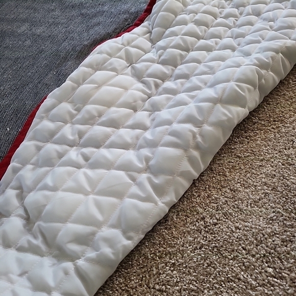 Christmas Tree Skirt With Snowflakes Gray Red 55" - Picture 4 of 7